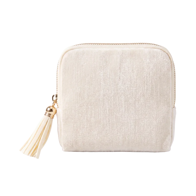 The Tangle-Free Jewelry Case