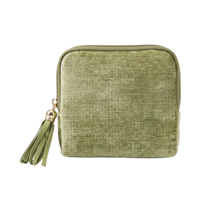 The Tangle-Free Jewelry Case